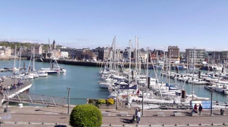 Le Quai 7 3E Dieppe Exterior foto